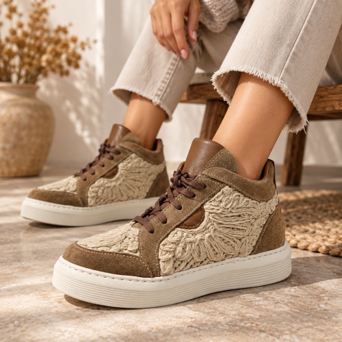 Hakiki Süet Dantel İşlemeli Kadın Boğazlı Sneaker Bot -Taba  Kahve 