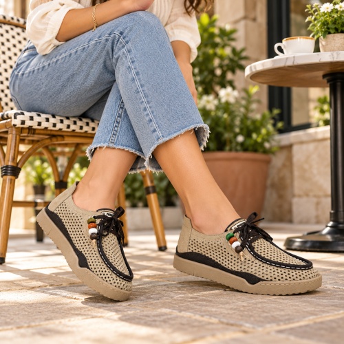 Kadın Hakiki Deri Lazer Delikli Boncuk Aksesuarlı Bağcıklı Makosen  Comfort Spor Ayakkabı [ Bej Taba ] 